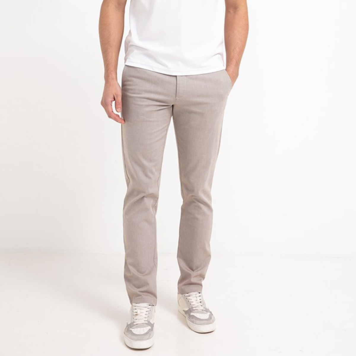 Pantalon chino ajusté wild